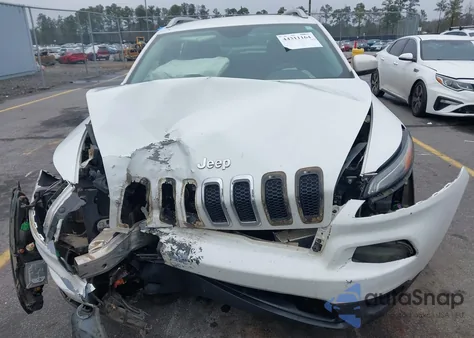 2014 Jeep Cherokee Latitude z USA, uszkodzony, nr VIN 1C4PJLCB2EW313890